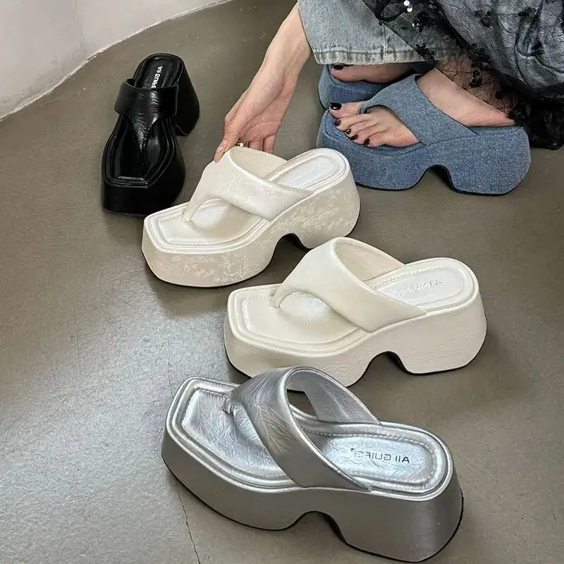 

Модные женские тапочки на танкетке, сандалии, женская обувь на толстой подошве, женские шлепанцы на танкетке, шлепанцы, обувь