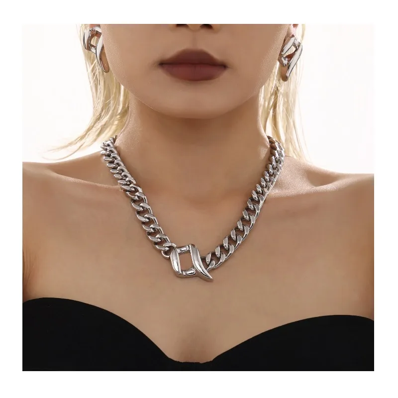

Seattle Stainless Steel Heavy Metal Special-shaped Rough Denim Chain Necklace Fine Throwing High-quality Stud Earrings Set Jewel