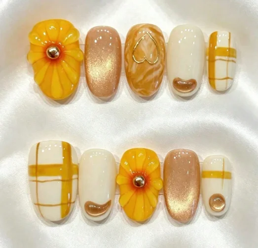 10 Pieces of Handmade Oval Full-Cover Nail Tips, Medium Length, Warm Yellow-Orange-Gold Color, Sunshine Pastoral Style, Suitable for Women and Girls, Perfect for Autumn Outings, Picnics, and Shop Visits, Ideal as a Gift, Includes 1 Piece of Jelly Glue and 1 Nail File