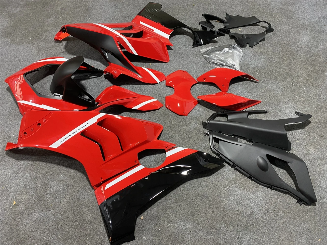 Motorcycle Fairing Kit Suitable for Ducati V4S 20-22 V4 2020 2021 2022 Fairing H Red White Black