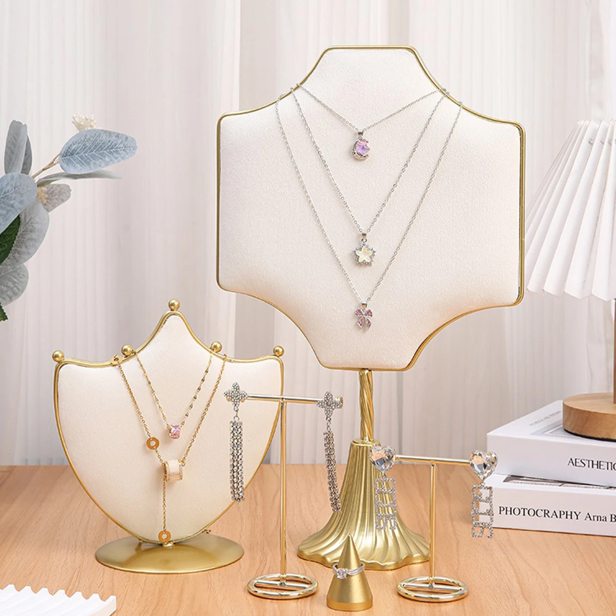 Shield-Shaped Gold Metal Necklace Display Stand - Velvet Lined Organizer with Multi-Size Options，Stable Base for Home Vanity