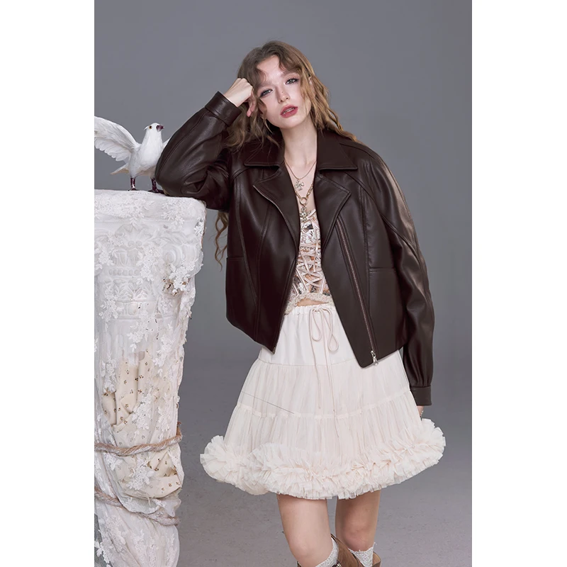 ELFSACK 2025 وصل حديثًا سترة شتوية متماسكة بألوان متباينة مع قلنسوة وسحاب أمامي للنساء