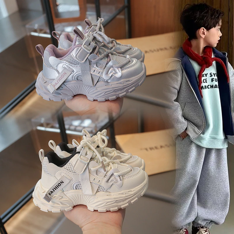 

Детские повседневные кроссовки для девочек 2026 года: осенняя новинка в корейском стиле, с мягкой подошвой, нескользящие, универсальные, трендовые спортивные туфли