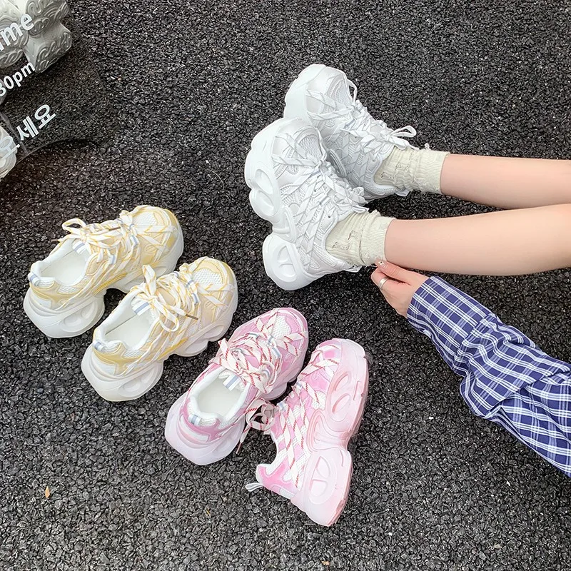 2026 Frühjahr/Sommer Neue Damenmode-Trend Dicksohlige Farbverlauf-Plateau-Schnürschuhe für Outdoor-Aktivitäten