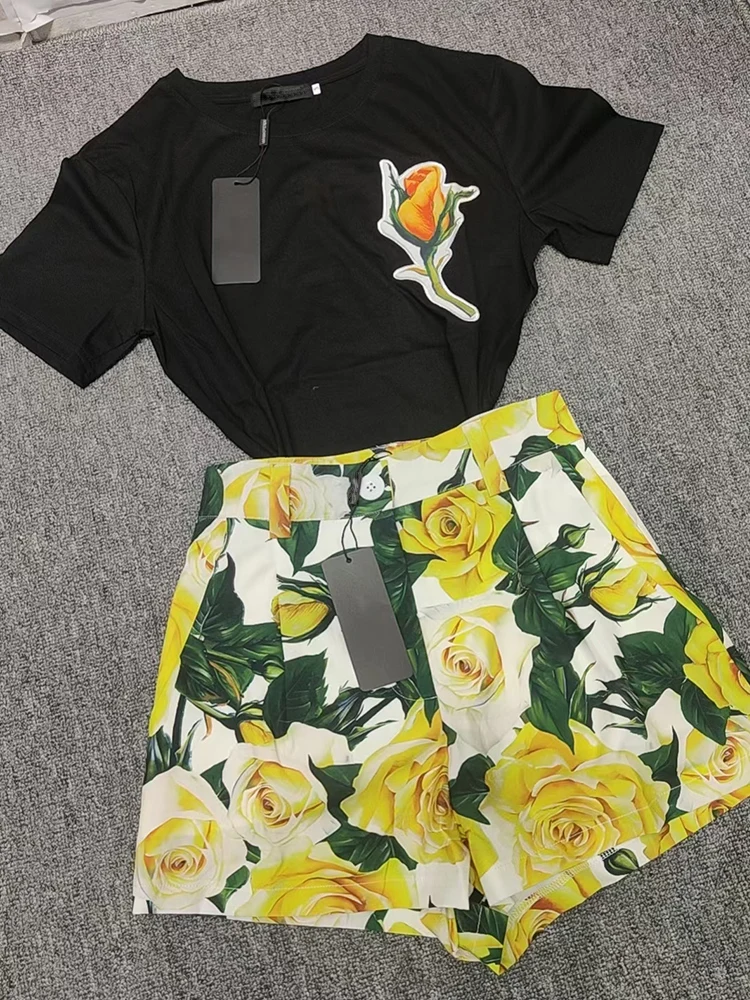 

Vintage printed short-sleeved T halter shirt two-piece set 2024 summer women's new + high-waisted printed shorts fashion set