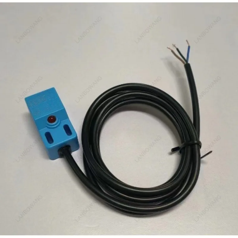 New Wind Speed Dual Axis Solar Tracking Controller Suitable for Optical Control Dual Axis Solar Tracking Control