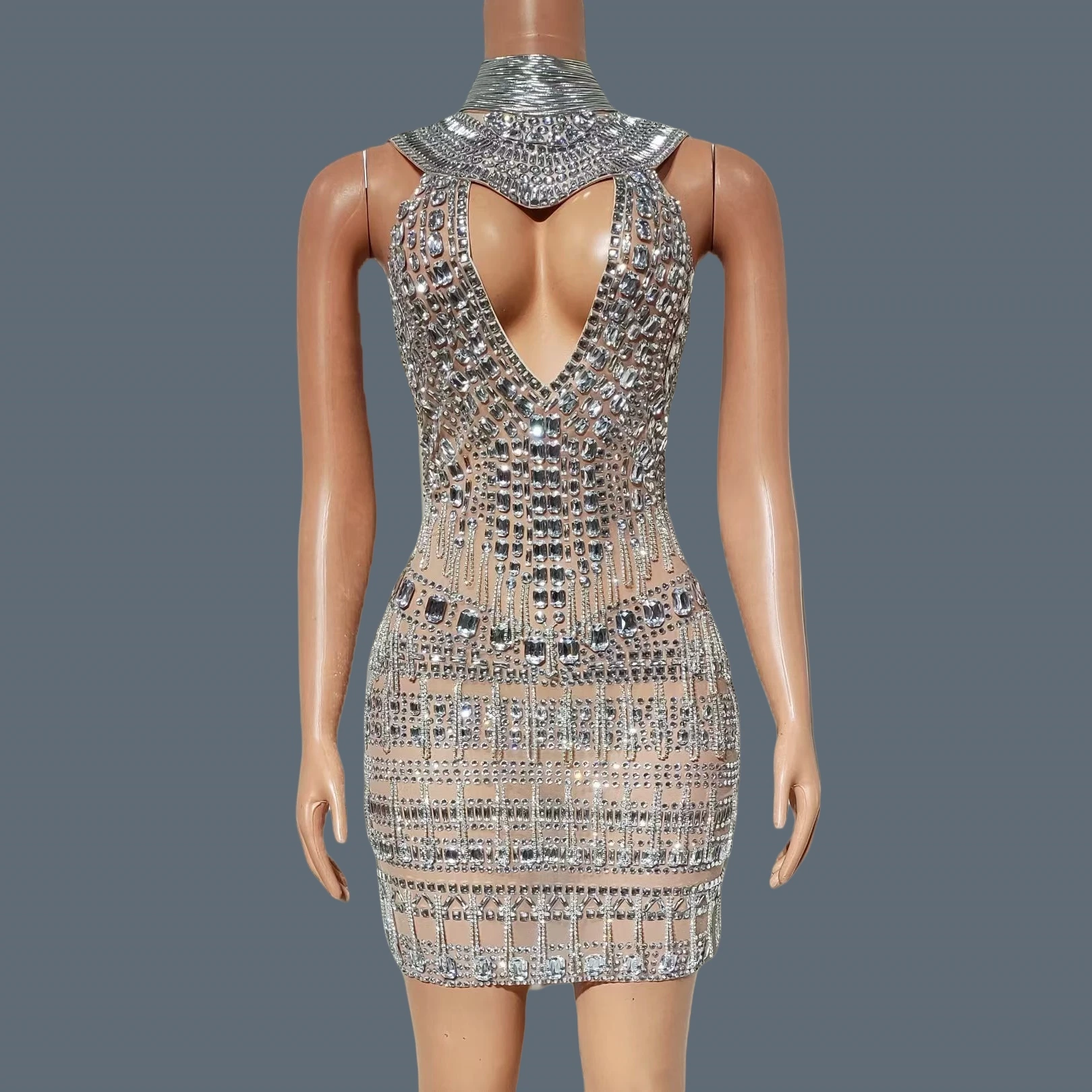 Minivestido Sexy de malla desnuda para mujer, vestido de cóctel de corte bajo con diamantes de imitación, cristales plateados brillantes, traje picante para chica Bingbing