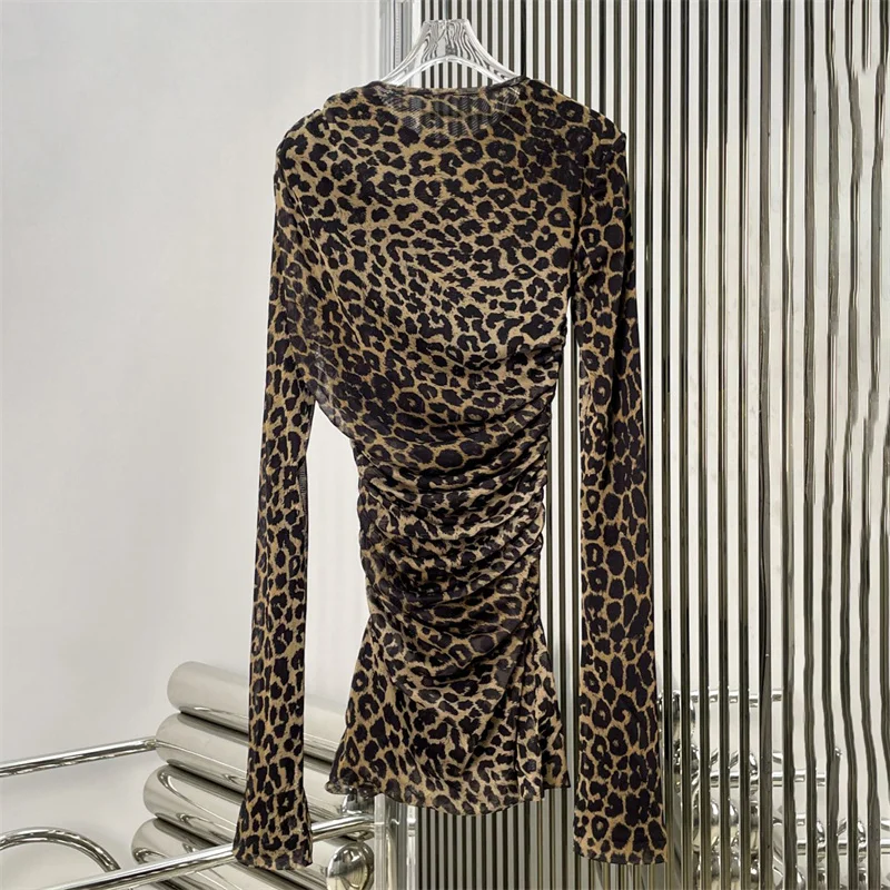 Abito da donna 2026 Primavera nuovo mini abito elastico Stampa leopardata girocollo abito corto Abiti da festa con abito avvolgente sui fianchi irregolari