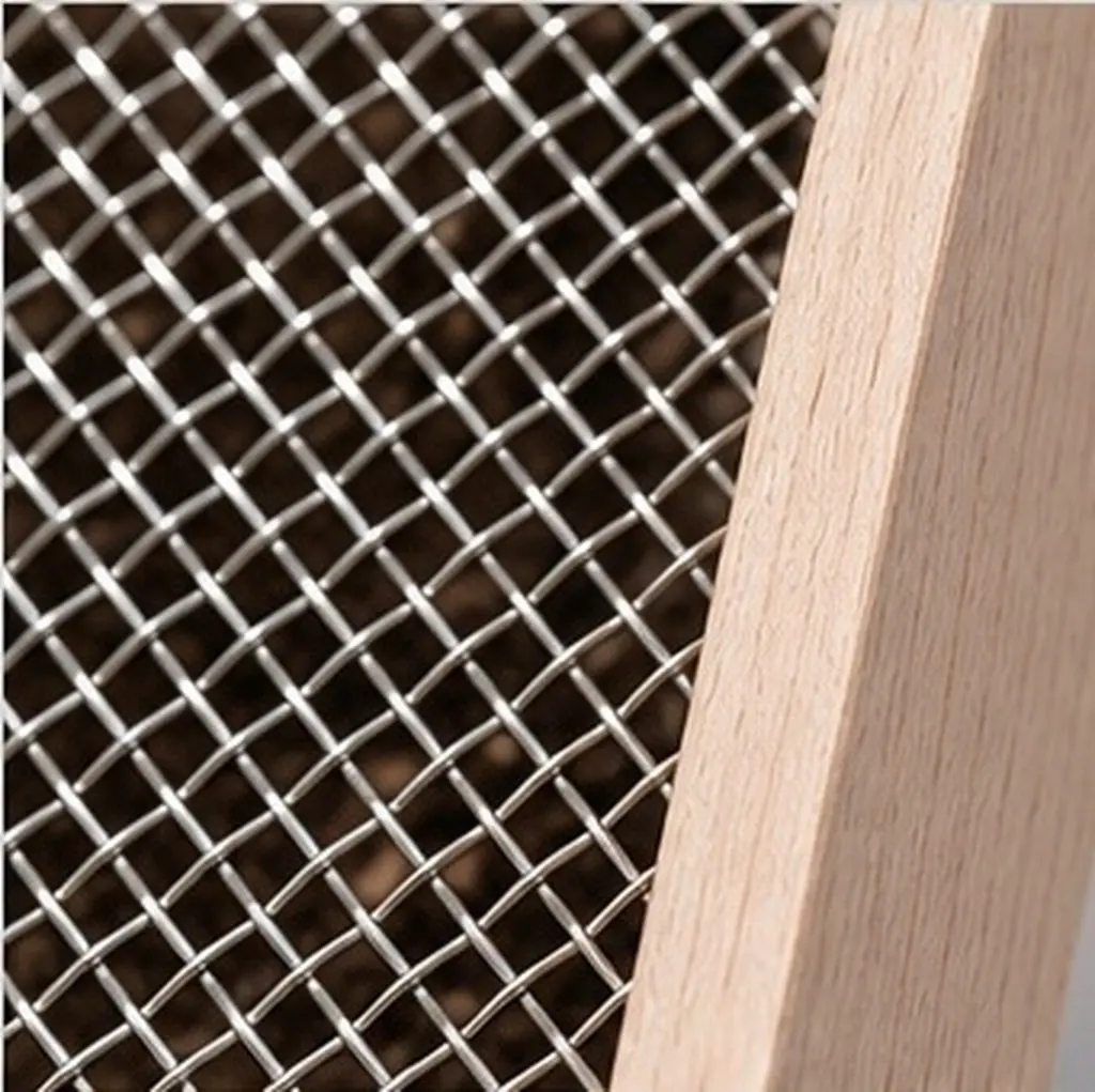 Metal Garden Soil Sifter Wood Frame Mesh Sieve Garden For Soil Screening Fine Compost Dirt Potting Rock Sand Gardening