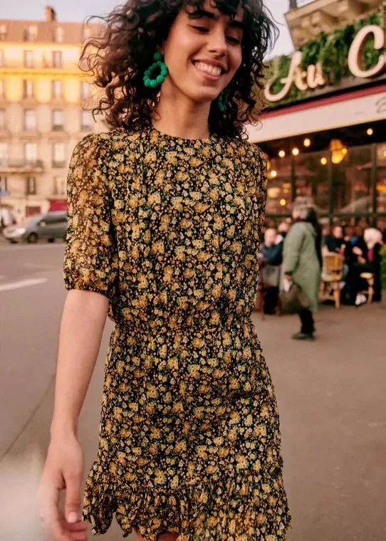 

Новинка: весенний женский костюм с цветочным принтом, круглым вырезом, кружевным подолом и завышенной талией, фасон А-силуэт