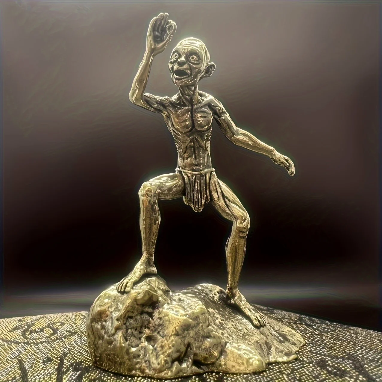 1/4pcs retro old man statues, exquisite ornaments suitable for office desks or outdoor halls, perfect gifts for collectors