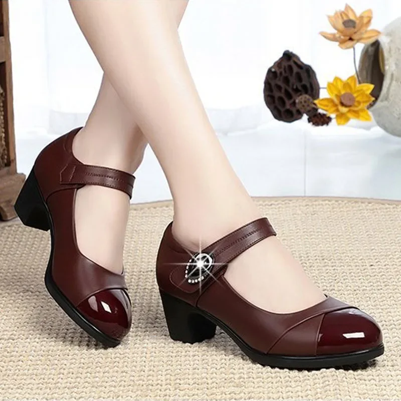 Seasons New Women\'s High Heels Fashion Round Toe Shallow Hook & Loop Pumps Soft Bottom Block Heel Middle-aged Mom Leather Shoes