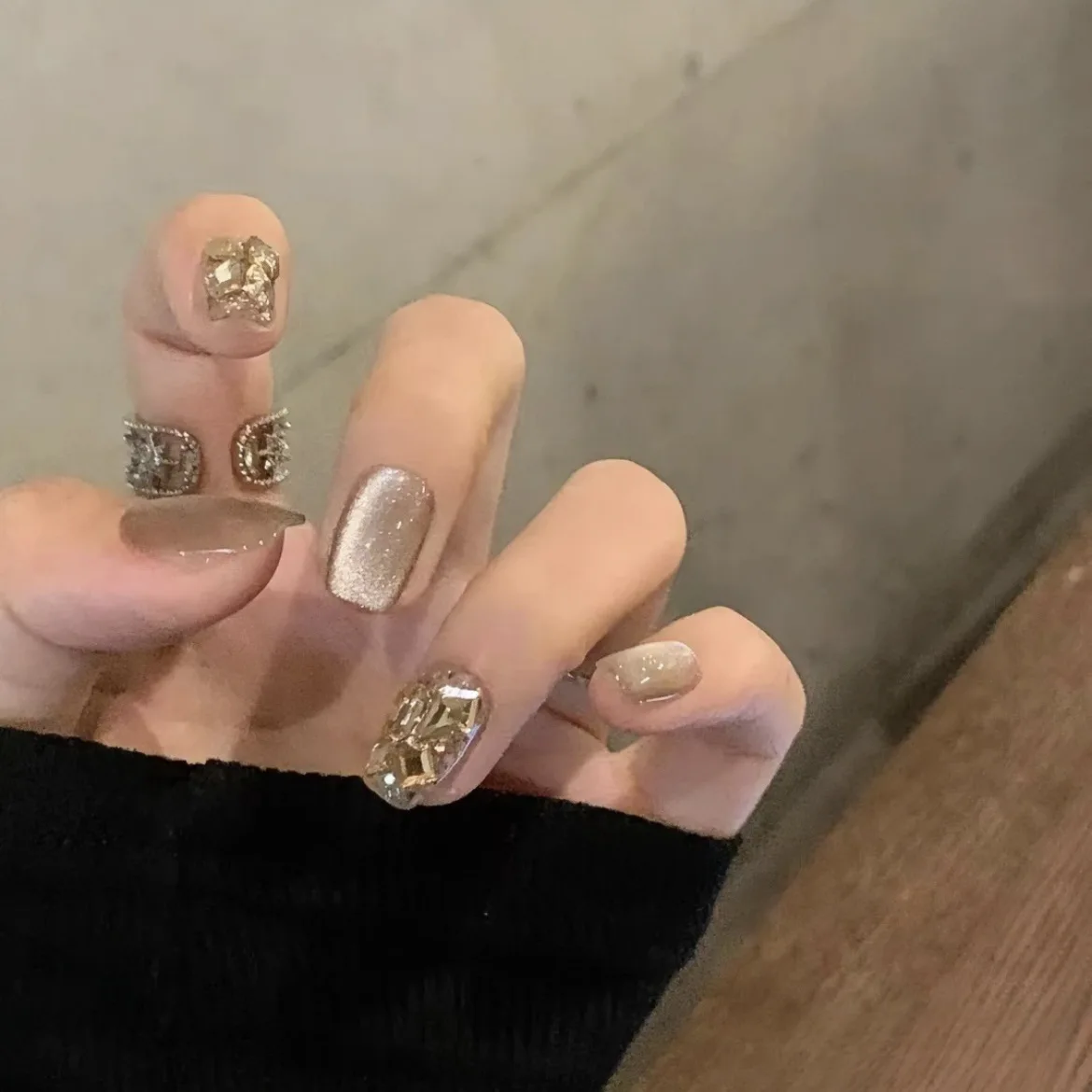 10 قطعة رئيس مربع قصير اليدوية وهمية مسمار عين القط لامعة مسحوق الأظافر كاذبة اضغط على حجر الراين قابلة لإعادة الاستخدام غطاء كامل الأظافر نصائح #1