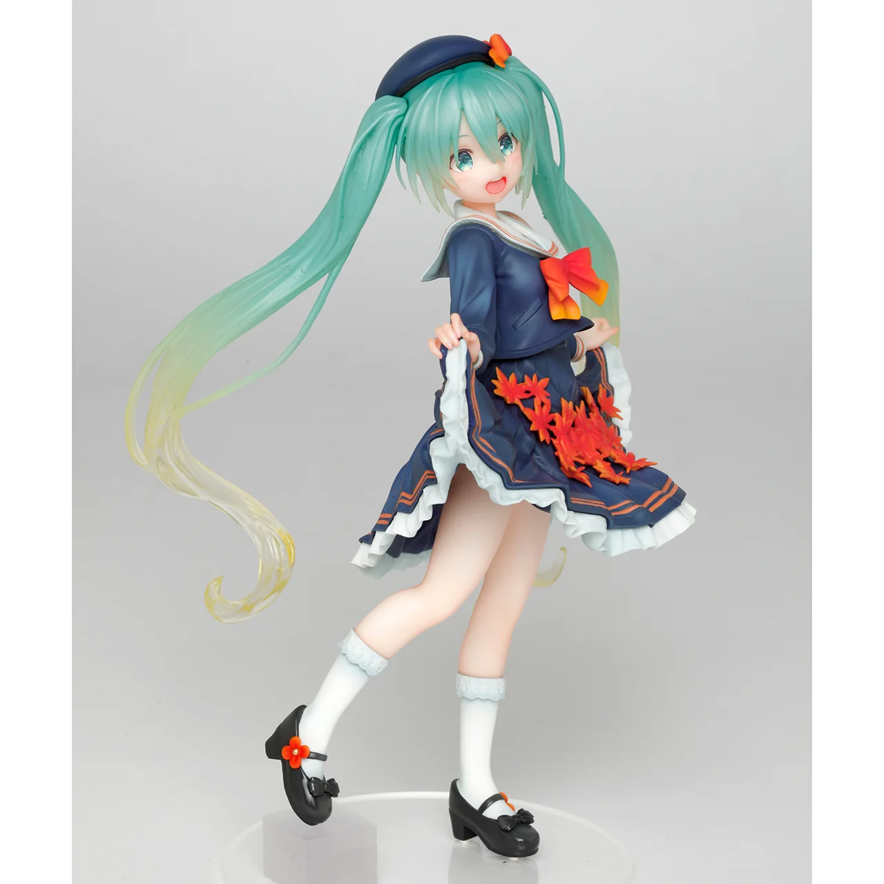 2022 Original Taito Second Edition  Anime Figure Hatsune Miku 3rd Season Autumn Ver. Action Figure Colletible Model Toys