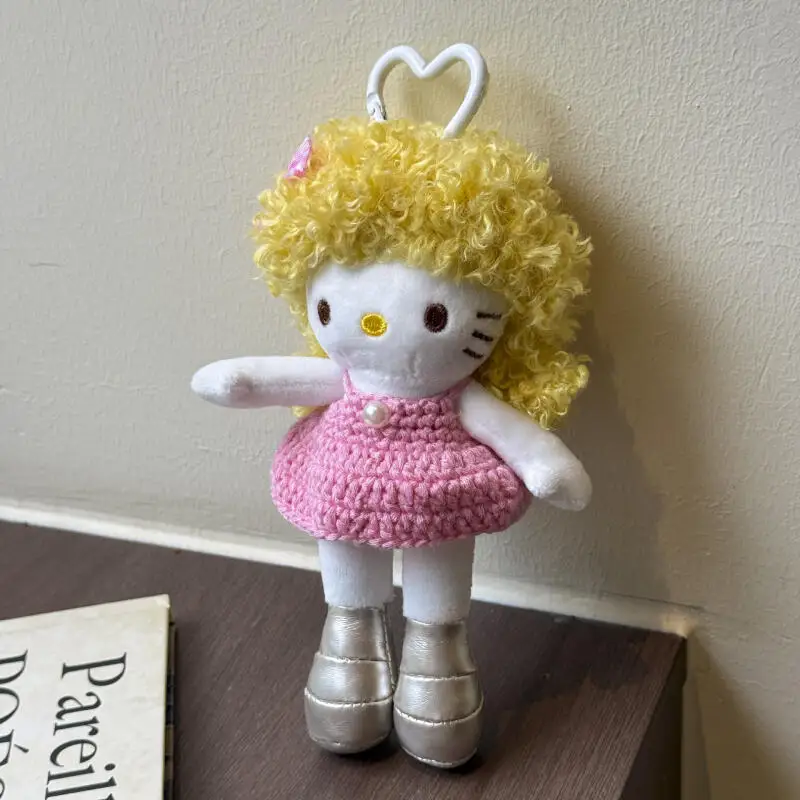 سانريو مرحبا كيتي نغمات الوردي الجلد الأسود سلسلة طويلة الساق مجعد الشعر سترة على شكل قلب مشبك لينة أفخم المفاتيح Bestie هدية