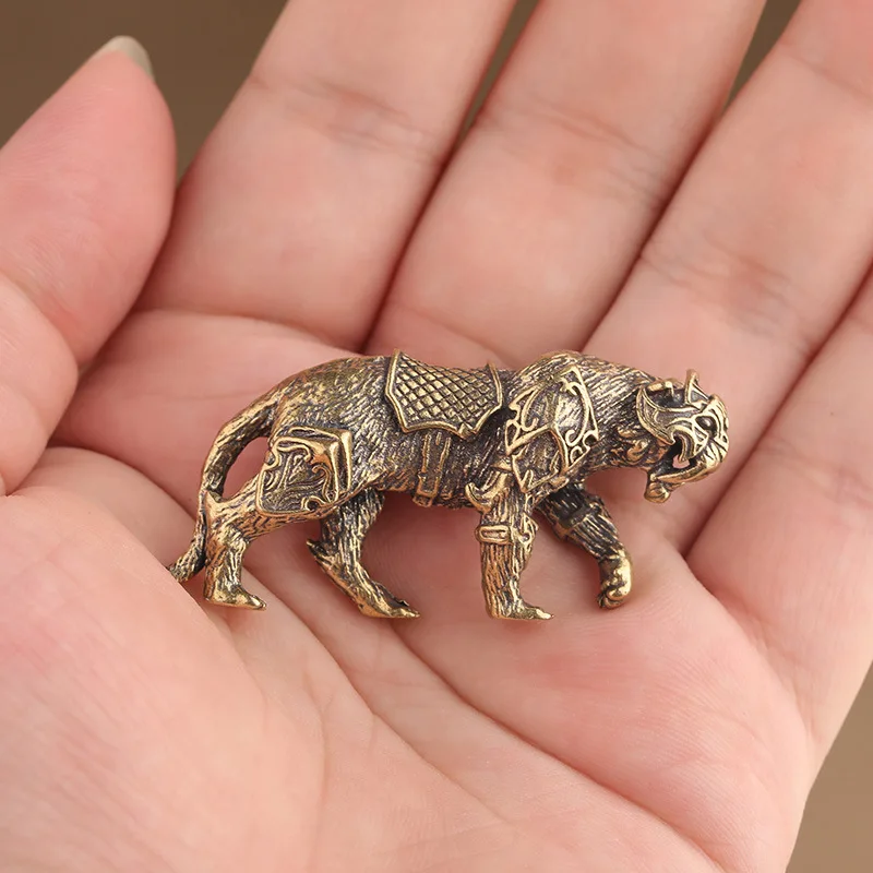 Solid Brass Tiger Small Statue Desktop Decoration Vintage Animal King Of Forest Miniatures Figurines Home Decors
