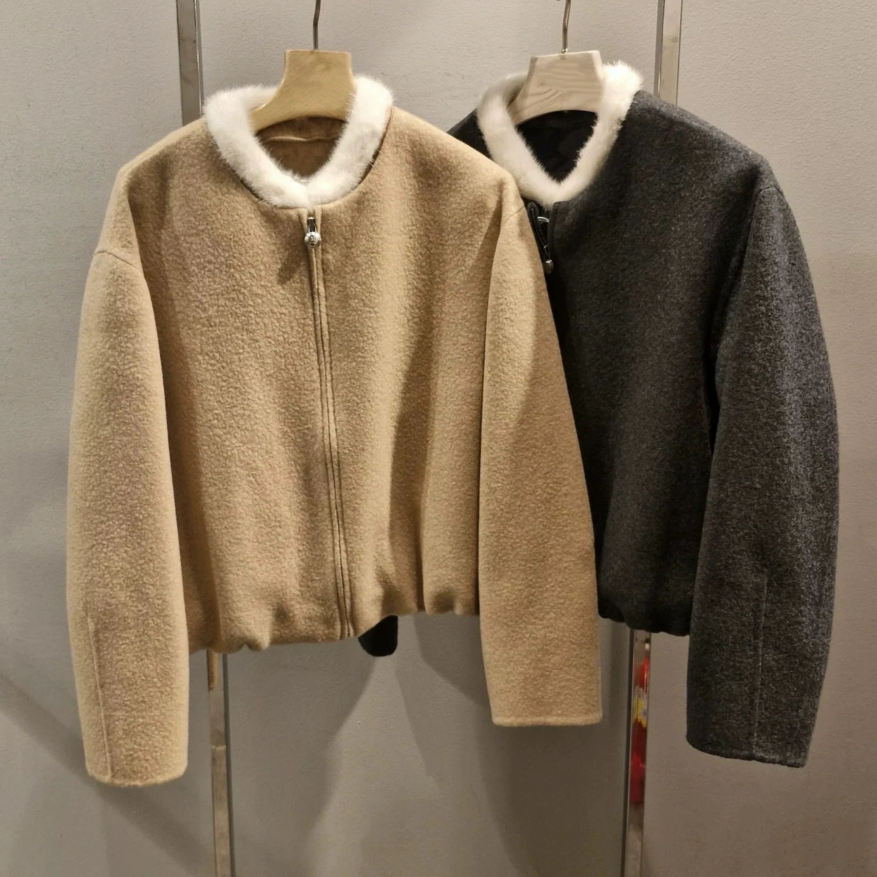 Abnehmbarer echter Nerzpelzkragen aus Wolle, rund, vielseitige Damen-Oberbekleidung, Zitronenkäse, Winterkollektion