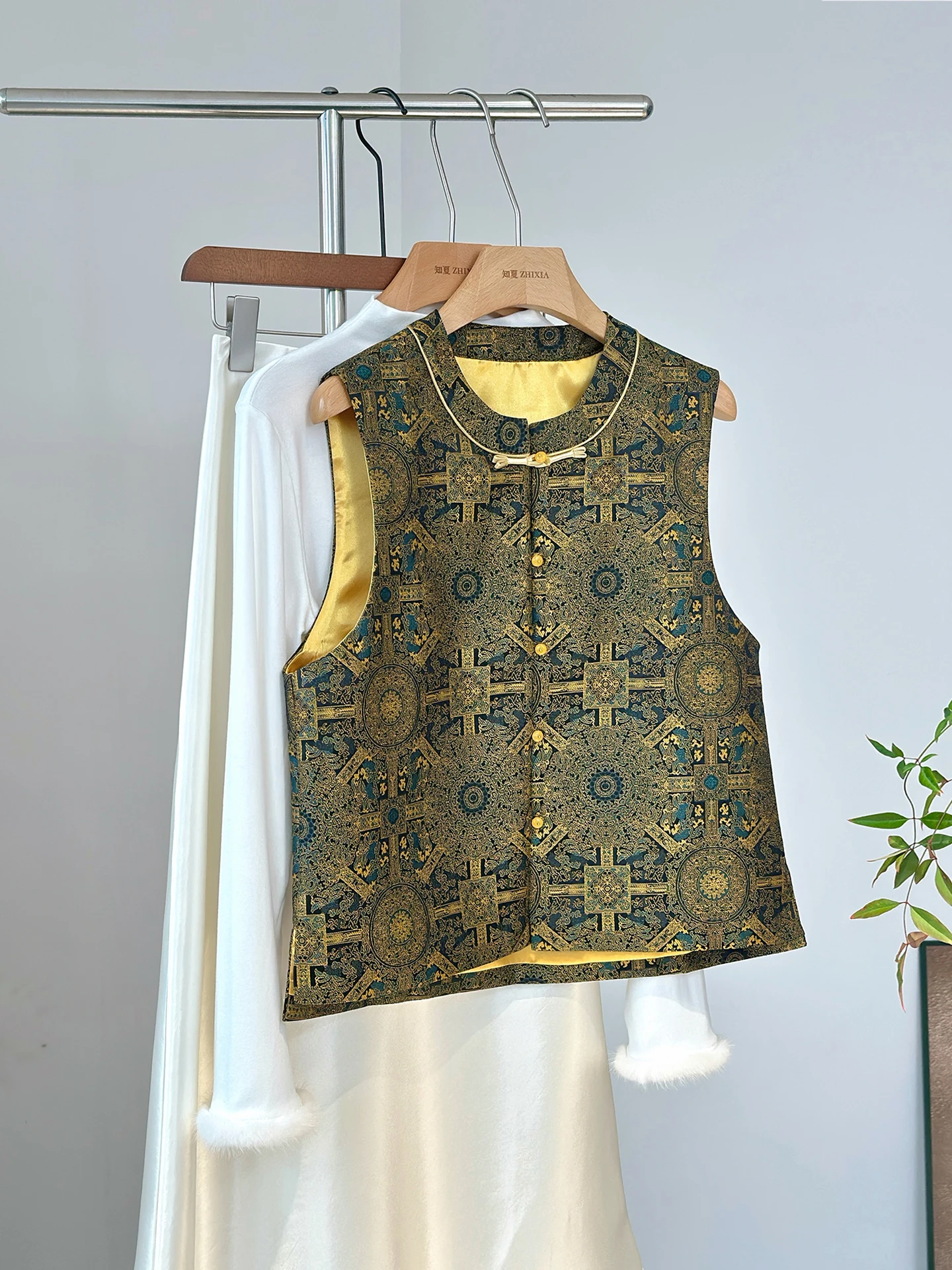 

High-End New Chinese Sle Song Jin Embroidered Vest Women's Young Thin Improved Tang Costume Svel oulder Pad Jaet