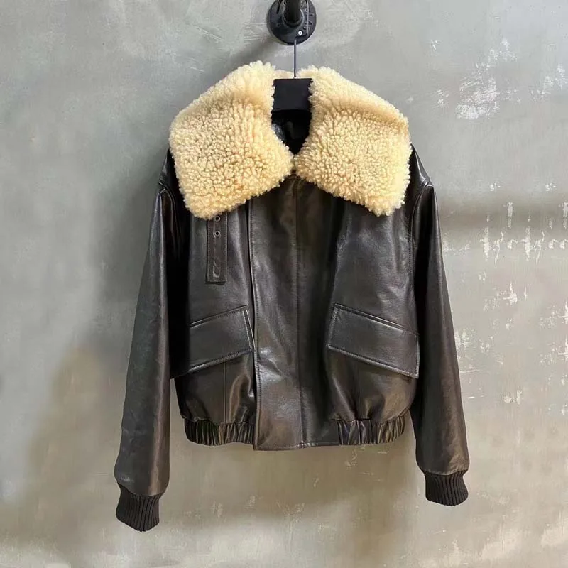 Giacca da donna in vera pelle 2025 Cappotto corto invernale spesso caldo in lana di pecora naturale Nuovo arrivo