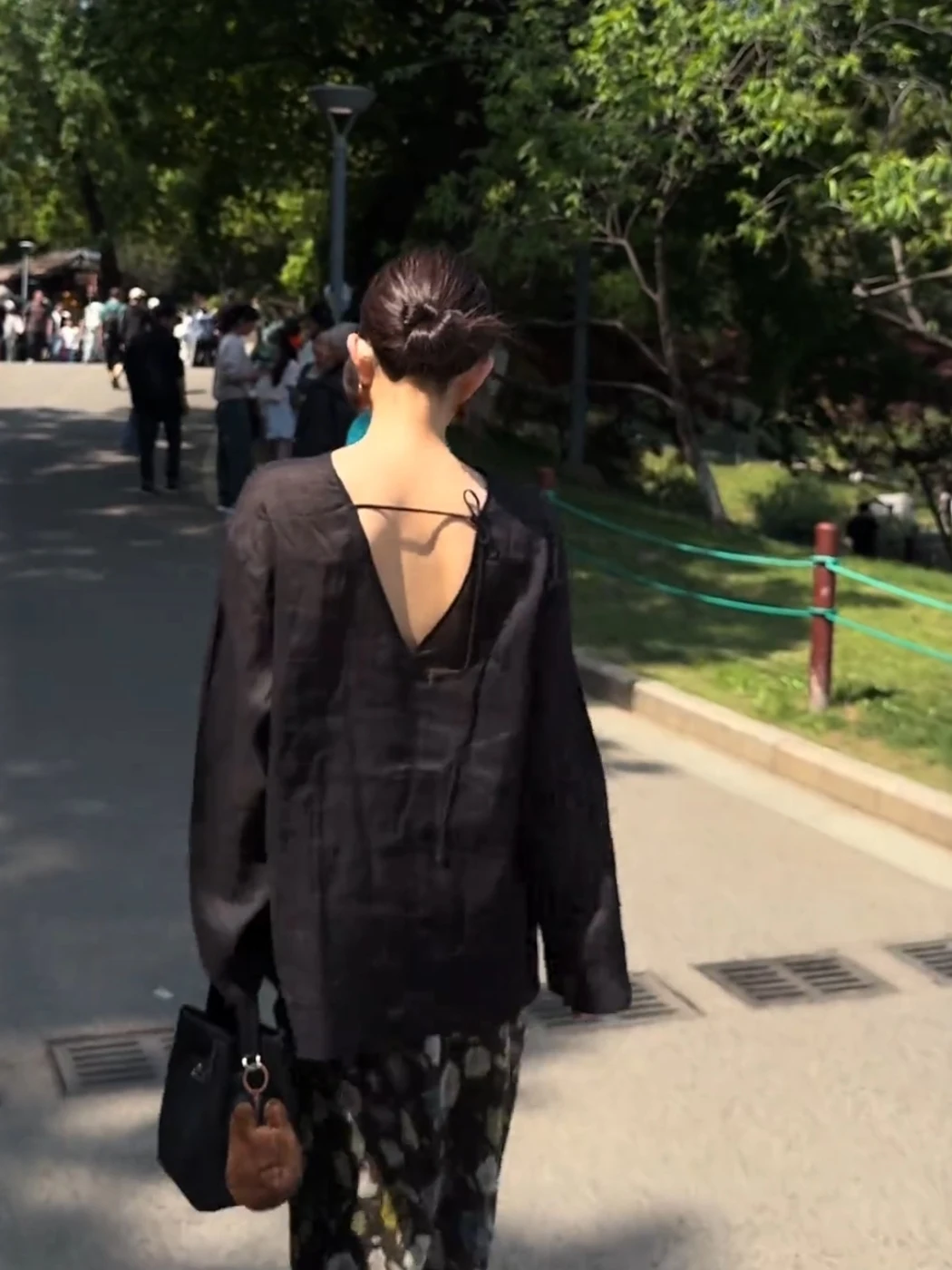 

Loose Fit Backless Belted Design Women's Shirt Summer New Style Casual Thin Long Sleeve Top Slimming Loose Feeling Sun Protec...