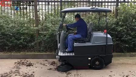 Full Closed On Industrial Scrubber Four Wheel Steering Road Sweeper Cleaning Machine Electric Road Sweeper