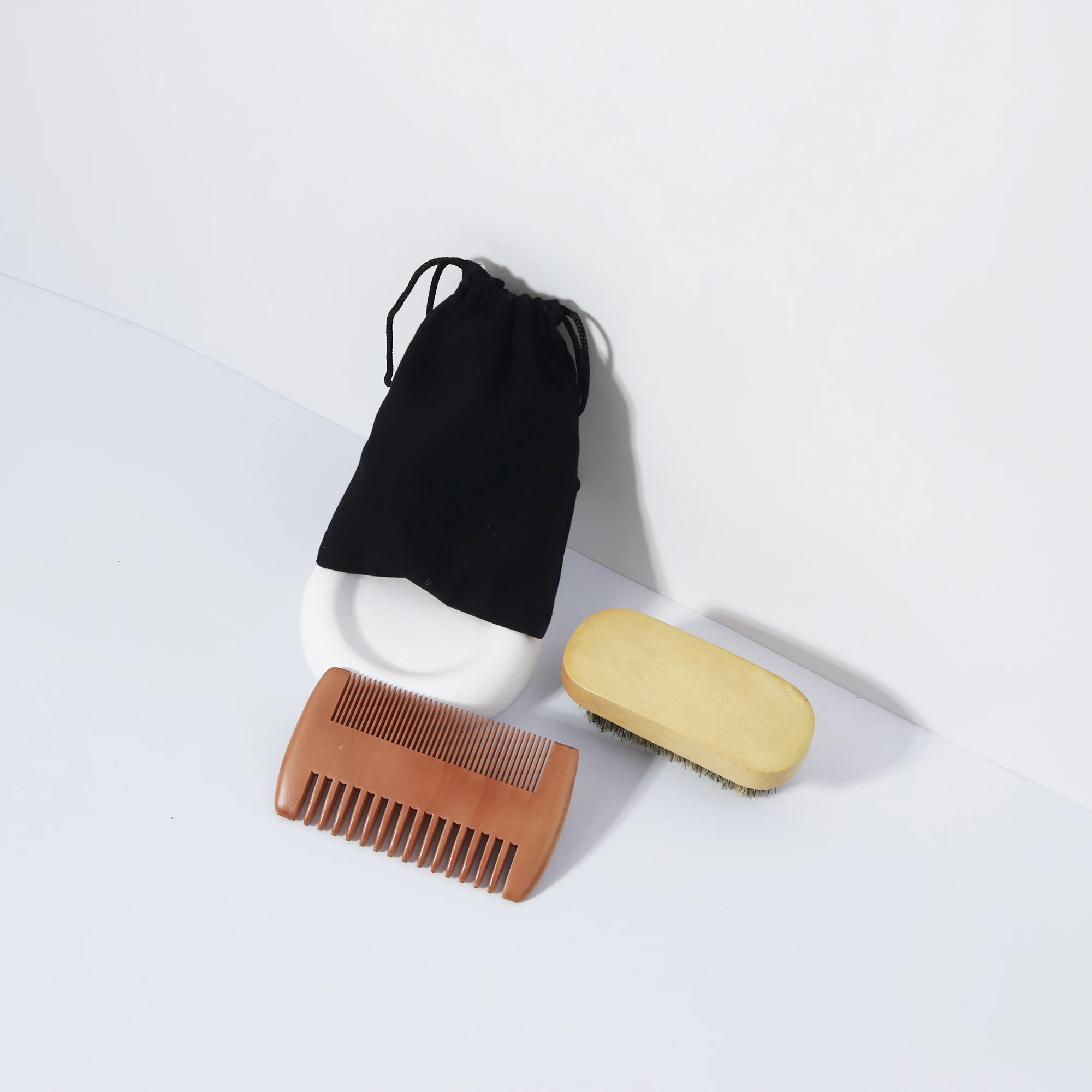 

Perfect for beard hair and beard men's beauty set,used for styling,including wooden comb,beard brush,Special for real hair wigs