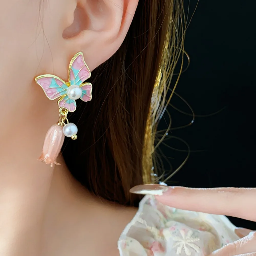 

Light Luxury Butterfly Earrings Flower Pendant Oil Drop Vintage Earrings Women Ear Jewelry Charms Sweet Stud Earrings Gift