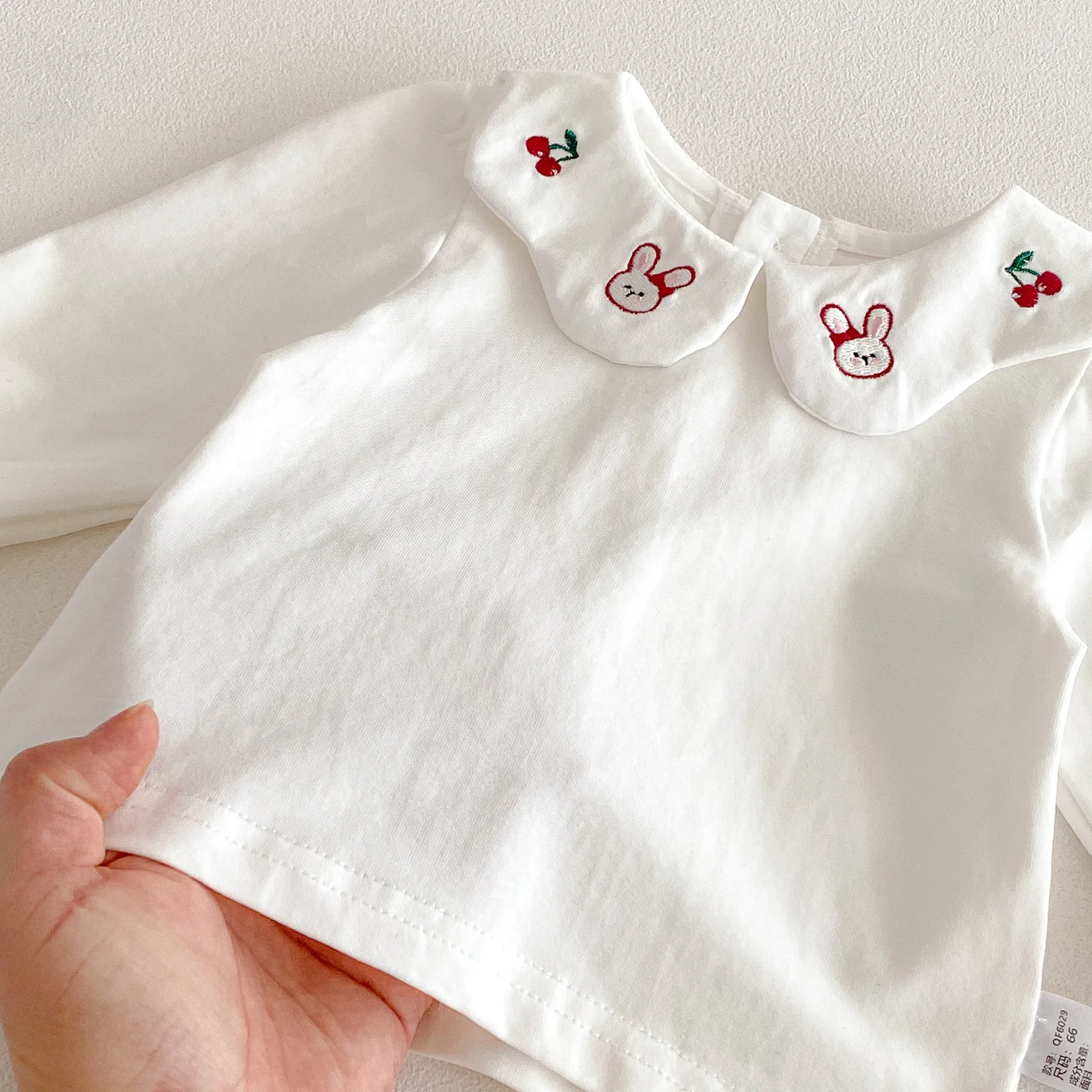 ملابس أطفال، طقم تنورة بحزام كتف للفتيات، طراز جديد لخريف 2026، ملابس زحف ضرطة للأطفال طقم مكون من قطعتين