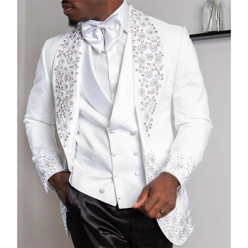 Crystals Groom Men Suit Set White Blazer 3 Pcs Black Pants Appliqued Wedding Tuxedo Formal Party Prom Dress Jacket Tailored Made