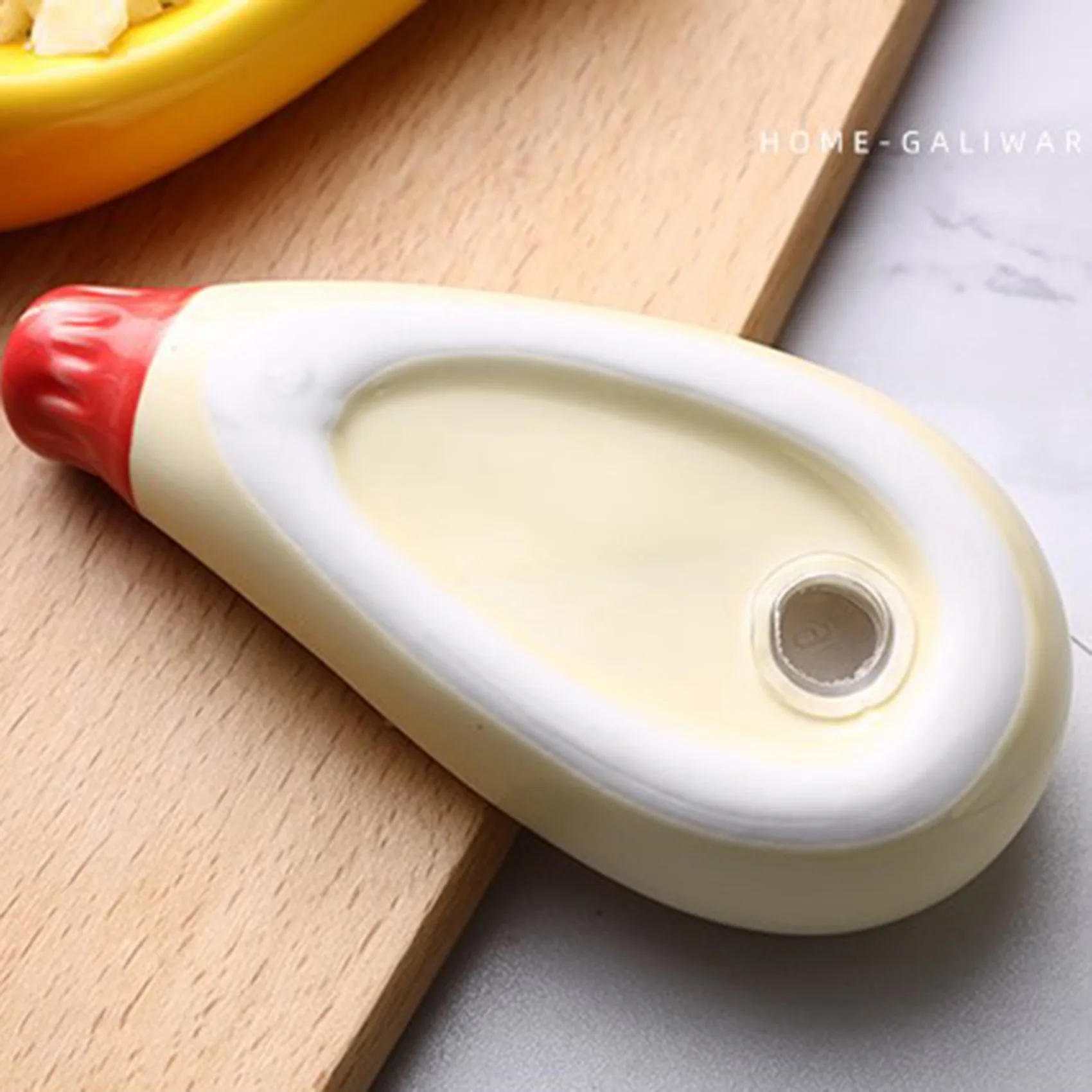 

3 Pcs Extruded Tomato Sauce Bottle Shape Dish Soy Sauce Plate Ketchup Mayonnaise Mustard Seasoning Dish
