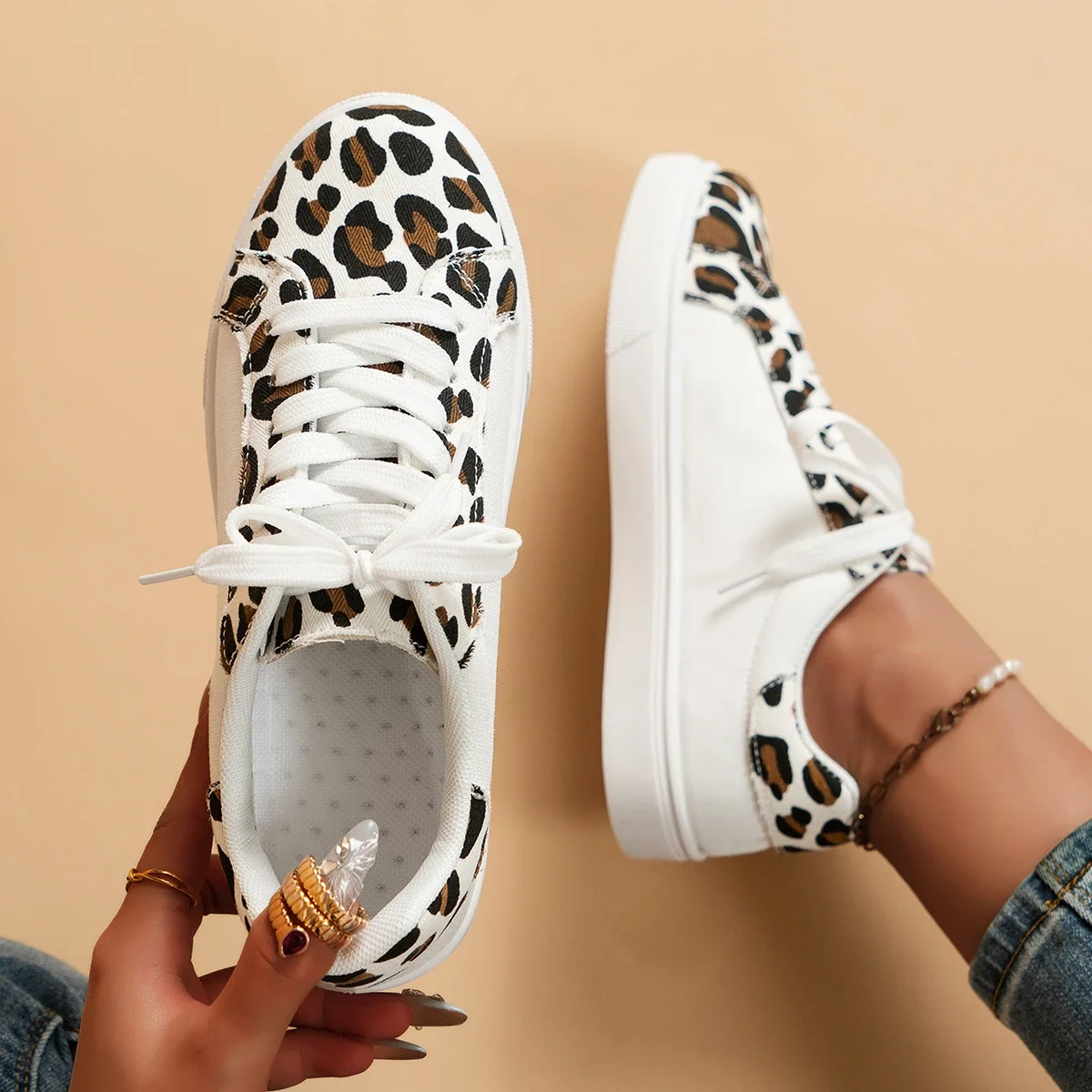 Leopard Print Sneakers Shoes for Women Free Shipping Women\'s Sandals 2024 Shows Woman Trend Spring Samba Sneaker Casual Cheap