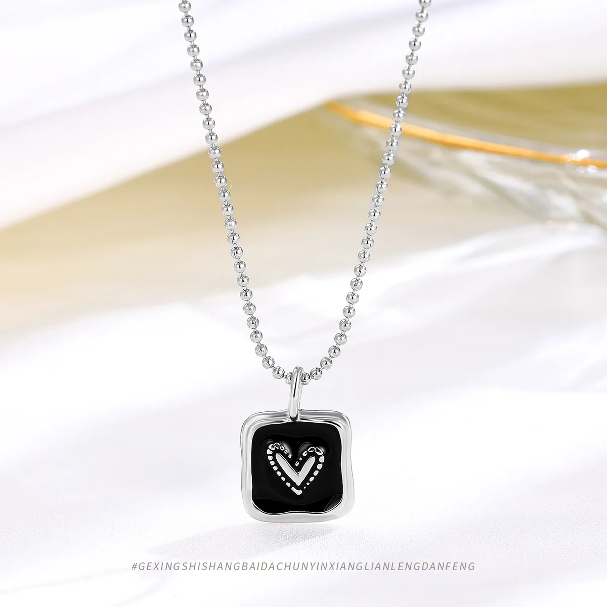 

Уникальное и шикарное ожерелье с кулоном в виде черного сердца из стерлингового серебра s925 для женщин, массивная цепь в Корейском стиле для ключиц