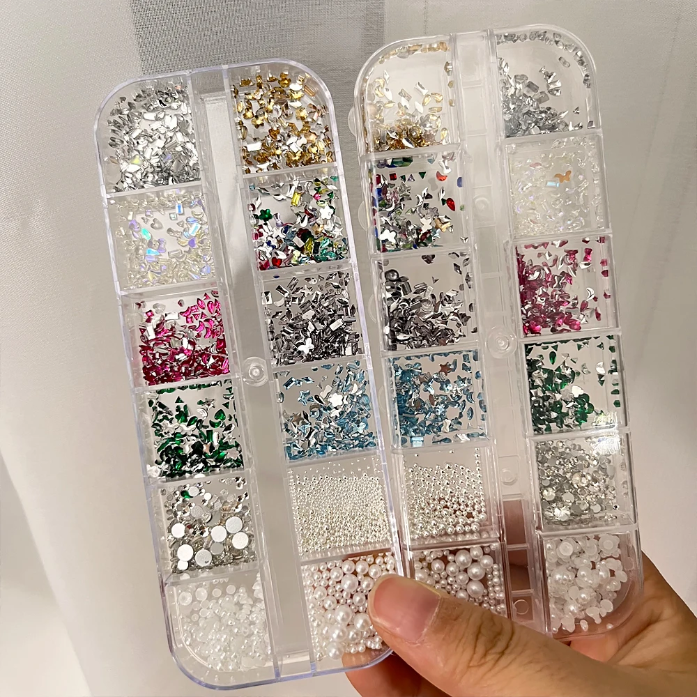 12 Gitter Kristalldiamanten, Perlen und Stahlkugeln mit flacher Rückseite, Edelsteine für Nagelglitzer-Dekor, 3D-gemischte unregelmäßige Mini-Nagel-Strasssteine