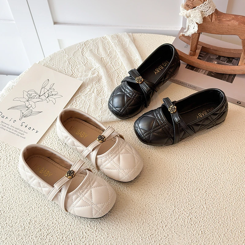 Autumn Fashion Toddler Little Girls Princess Shoes Quilted Camellia Strap Nonslip Cozy Warm Flat Shoes for School Party Wear