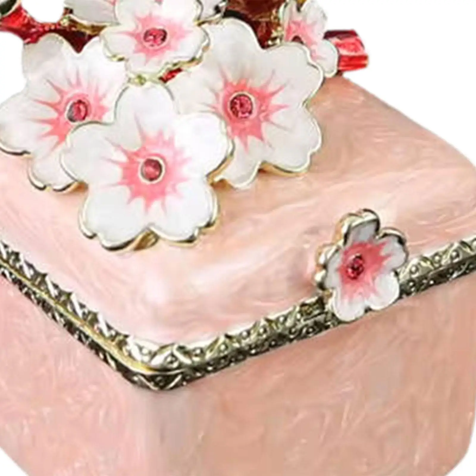 Trinket Box Keepsake Box Collectible Decorative Box Fashion Treasure Case Enameled Jewelry Box for Pendant Charms Desktop