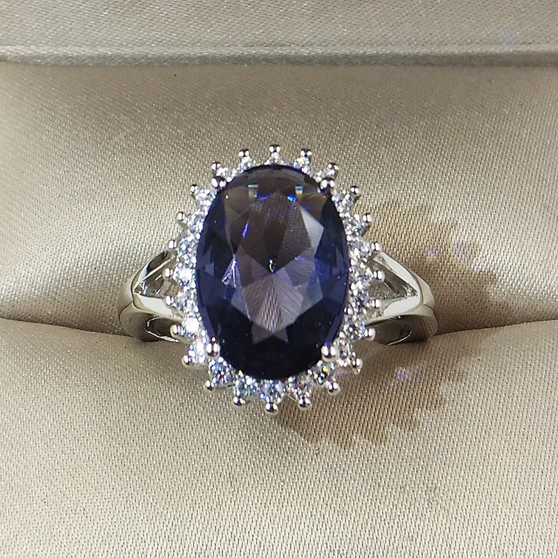 Księżniczka Kate Niebieski klejnot Stworzony niebieski kryształ 925 Sterling Silver Ślubny kryształowy pierścionek na palec Biżuteria dla kobiet