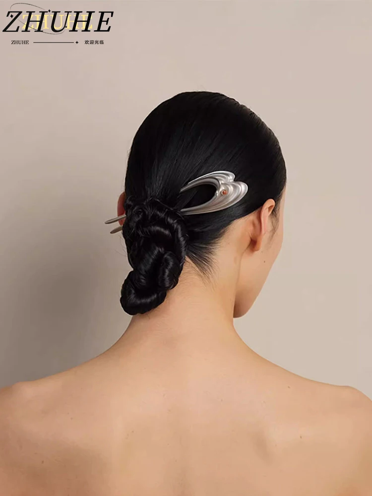 

Stylish Women's Hair Jewelry Accessories Hair Appliance, Unique Textured Hair Fork for Trendy Hairdos