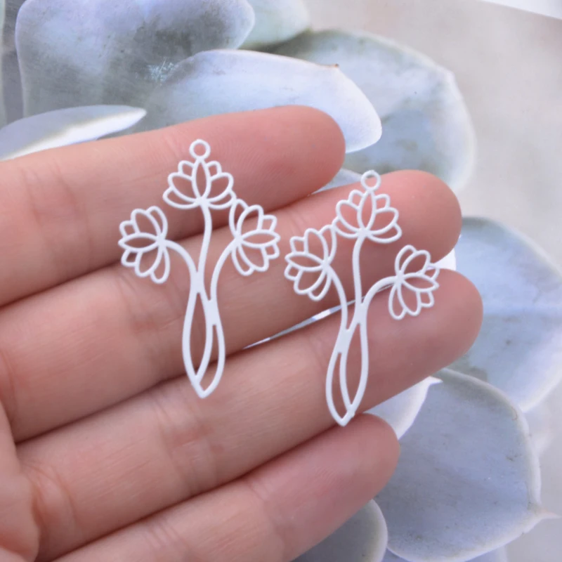 30 Stück AC11412 Filigrane Dünne Blumenanhänger DIY Ohrring Anhänger Zubehör – Detail 3