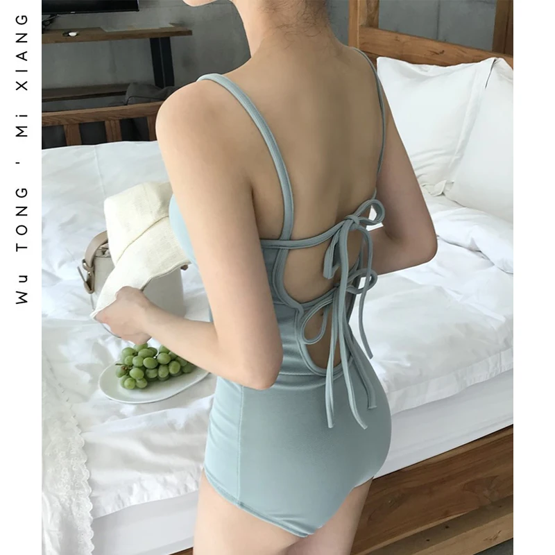 

Retro One-Piece Swimsuit Women's Beach Vaion Cover-Up Slimming Bal Swimwear Casual Color Fixed Chest Pad