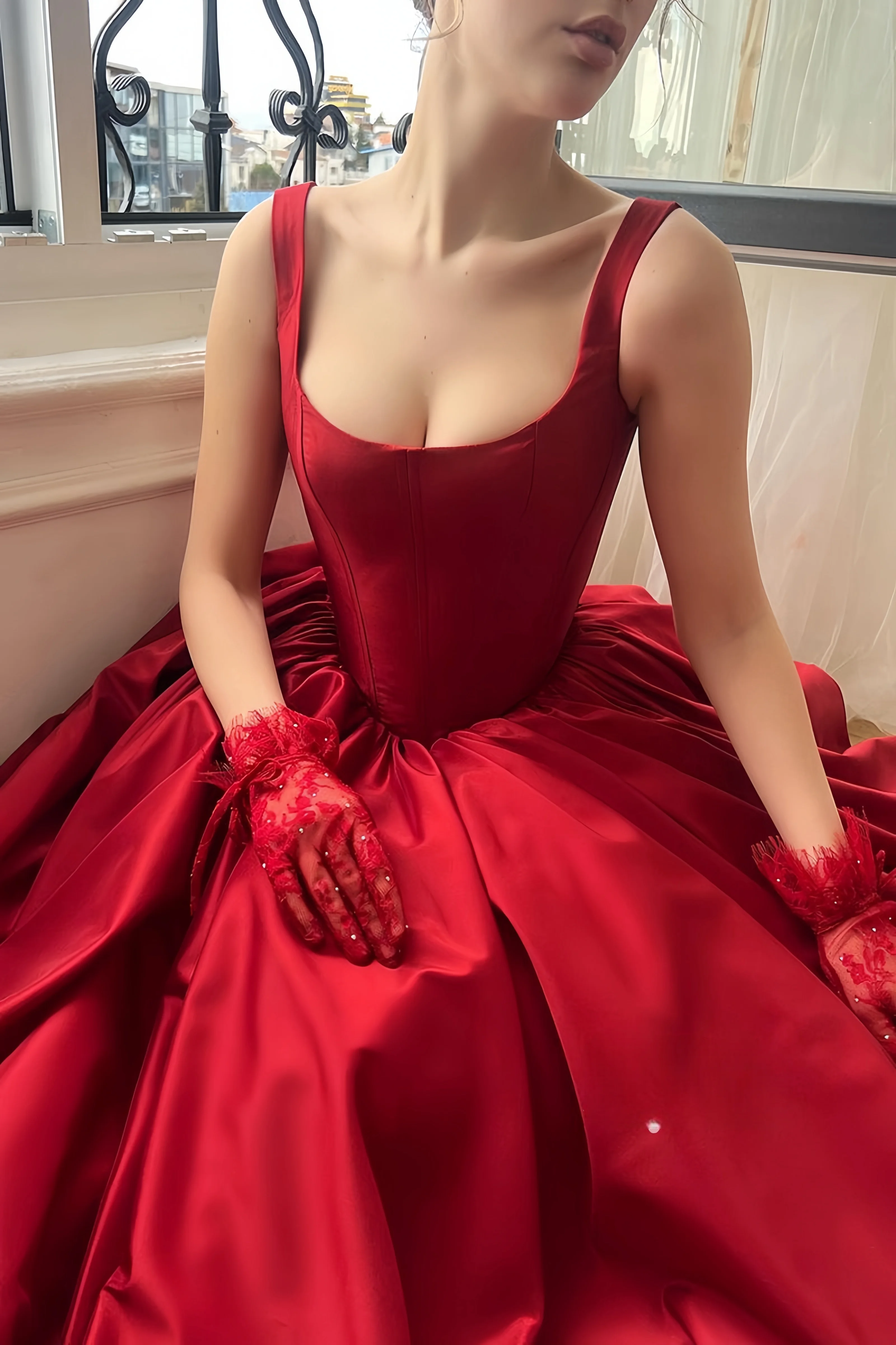 Elegant A-Line Satin Prom Dresses For Women Spaghetti Straps Formal Evening Dresses Cinderella Taffeta Party Gown With High Slit