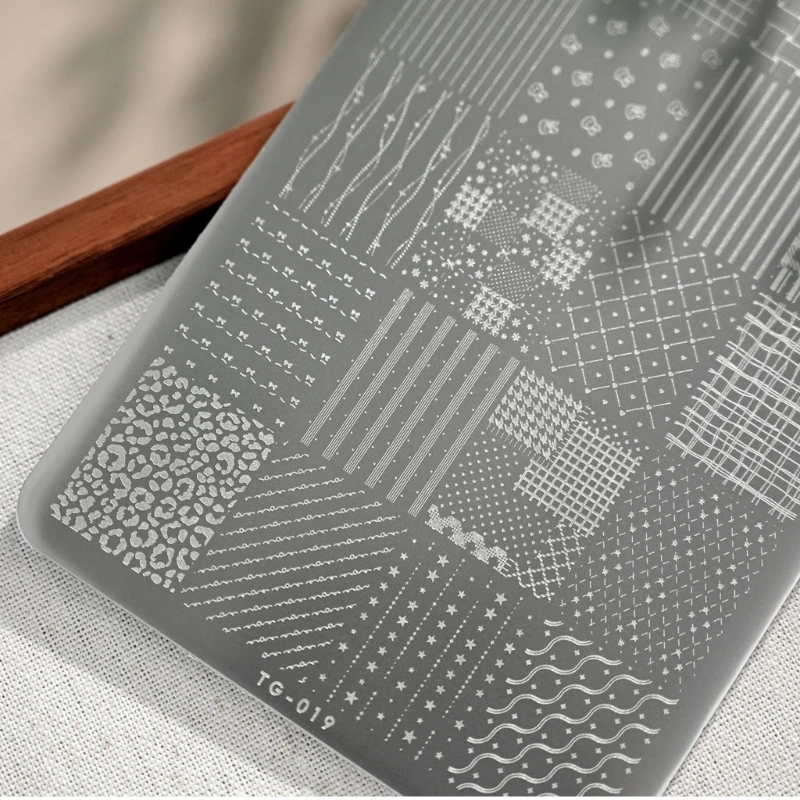 

Stainless Steel Pattern Plate 72g Suitable for Salon Quality Manicures C71A