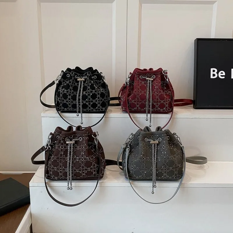 

Элегантные сумки для подгузников от люксового бренда для женщин: стильная винтажная сумка через плечо, модная сумка для поездок на работу, классическая сумка-мессенджер.