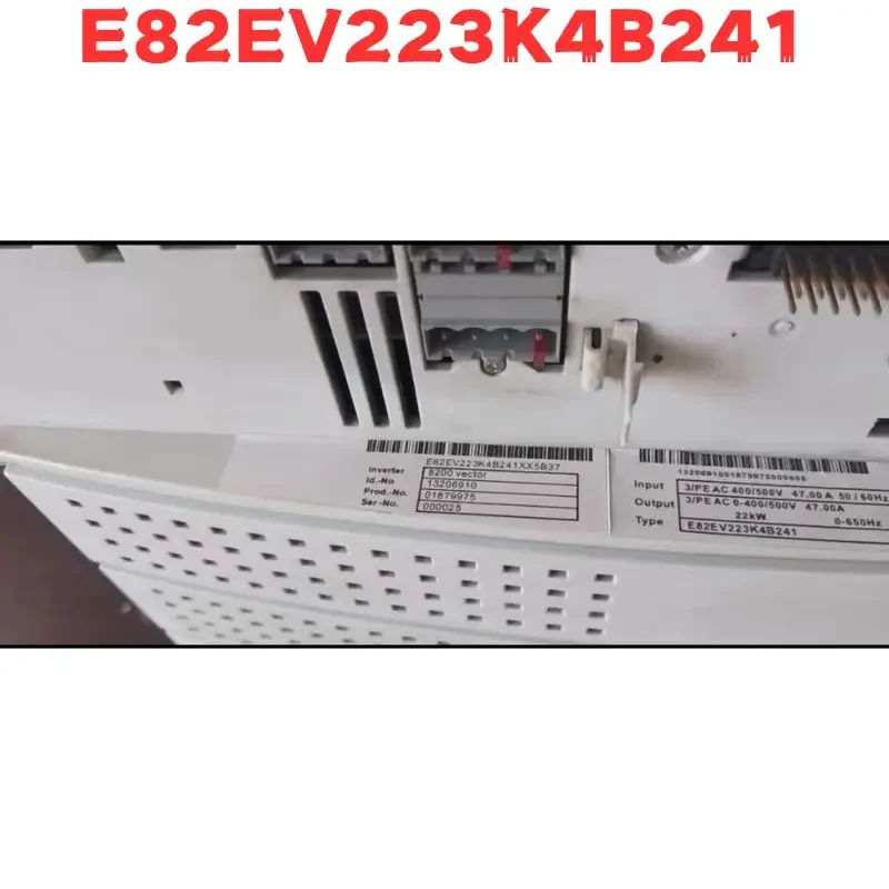 Inversor E82EV223K4B241 usado testado OK