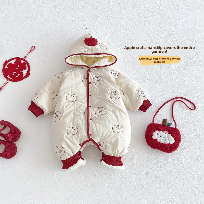 ملابس أطفال مطرزة بالتفاح للعام الجديد مع إكسسوارات للكلاب 2025 بذلة سميكة مبطنة بالقطن للشتاء الجديد