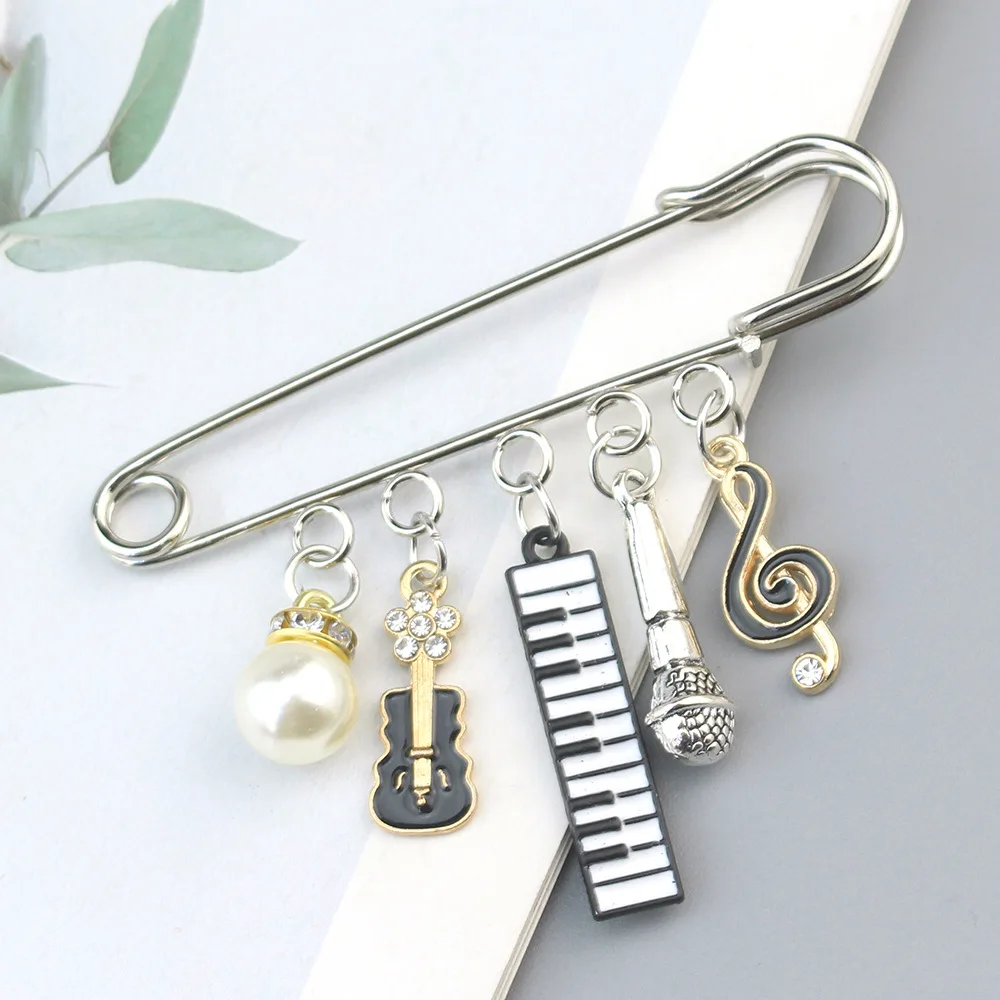 Cross border hot selling music note microphone guitar combination brooch cartoon alloy fashion pin