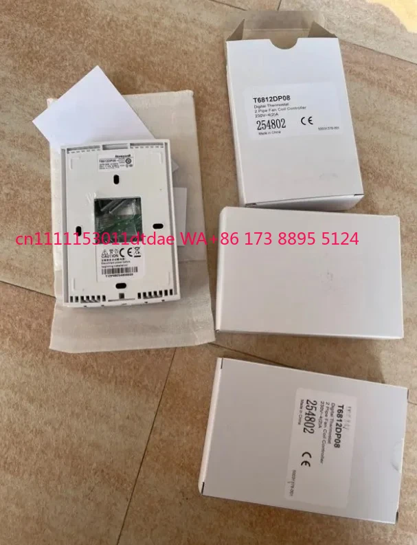 New original authentic / T6812DP08 / LCD thermostat Alternative / DT70 / temperature control panel