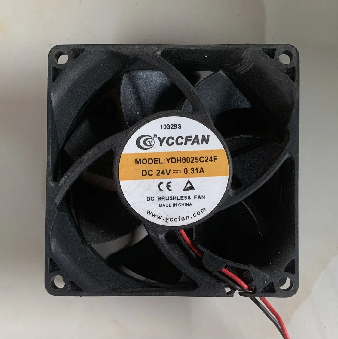 YCCFAN YDH8025C24F DC 24V 0.31A 80x80x25mm 2-Wire Cooling Fan