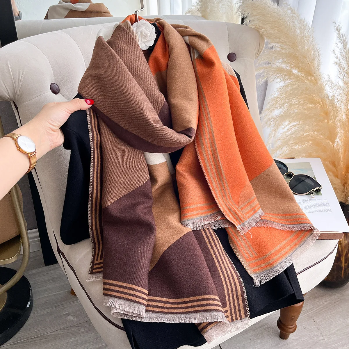 Ladies Color Block Shawl Scarf Soft Knit Wrap Warm Autumn Winter Long Stole Fashion Shoulder Cover Casual Travel Outerwear