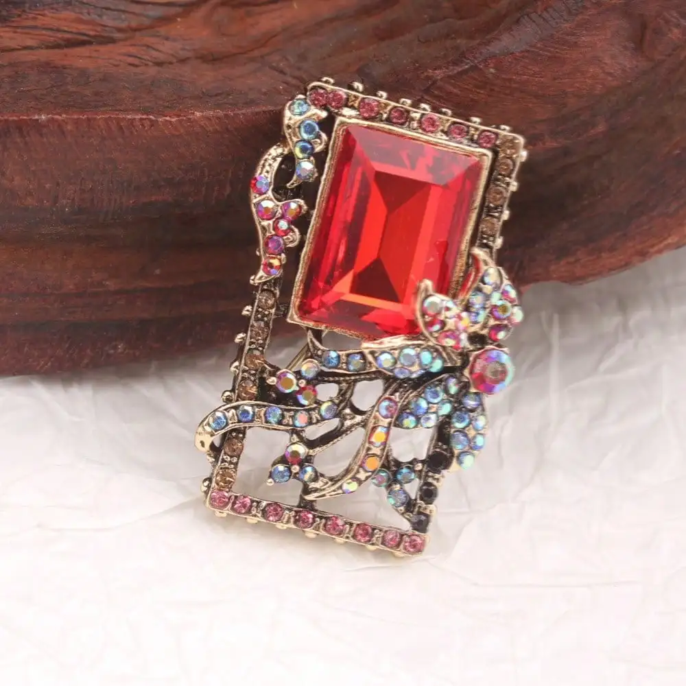 1 PCS Vintage Gold-Tone Red Crystal Brooch - Multicolor Rhinestones, Intricate Ornate Design, for Formal Occasions, Ideal Gift