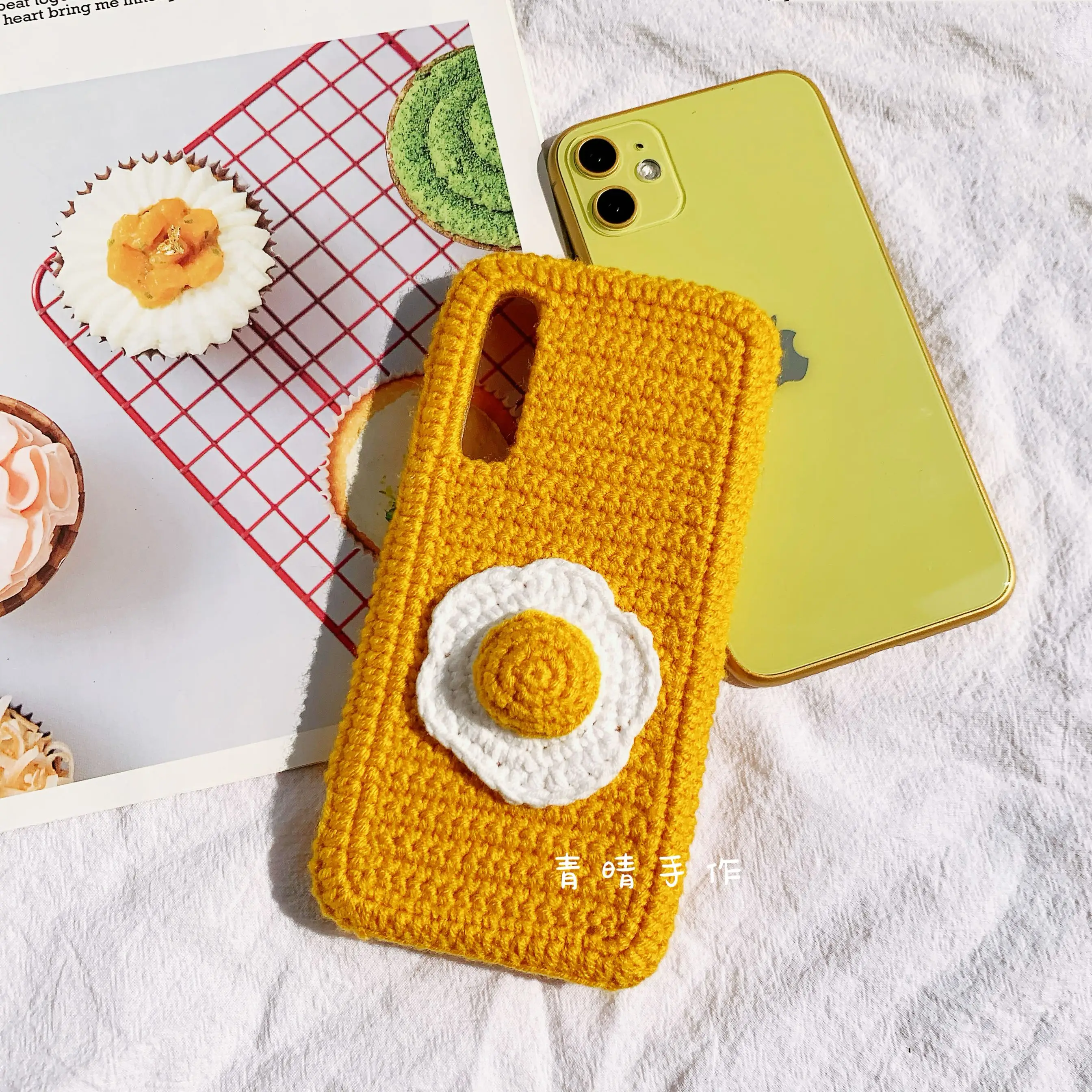 4029 Handmade Knitted Phone Case Fried Egg Design Yarn Crochet Protective Shell Full Wrap Anti Drop Shockproof Cover Compatible